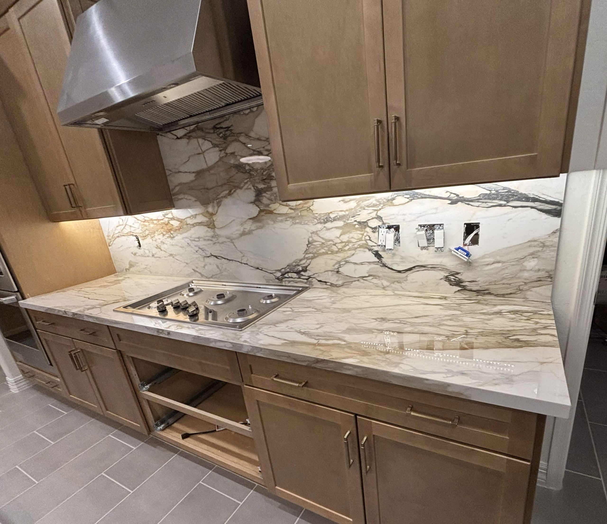 marble sink kitchen